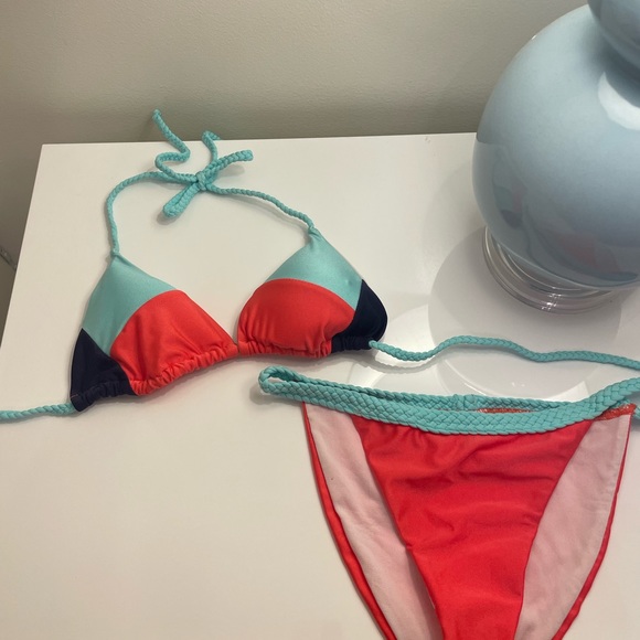 TRIANGLE BIKINI SO CUTE - Picture 1 of 1